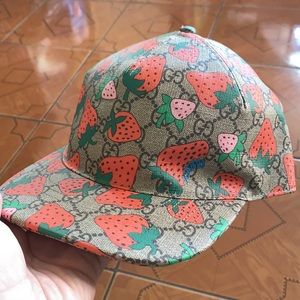 strawberry gucci hat